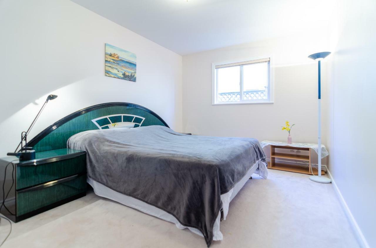 Great Guest Suite In A Gorgeous House New Westminster Zewnętrze zdjęcie
